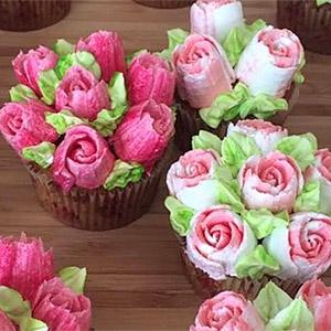 image for a (No Longer Available) Valentine's 'Cupcake Bouquets’ - Russian Decorating Tip Techniques