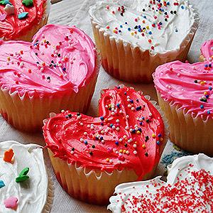 image for a Junior Chefs (9-14): Cupcake Love! Creative Cupcake Decorating For Valentine's Day